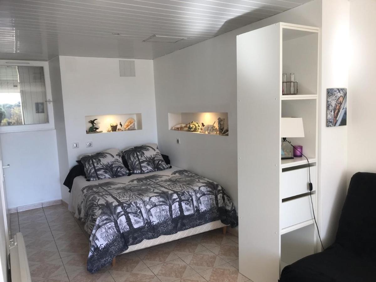 Charmant Studio Meuble Montignac-Charente Eksteriør bilde